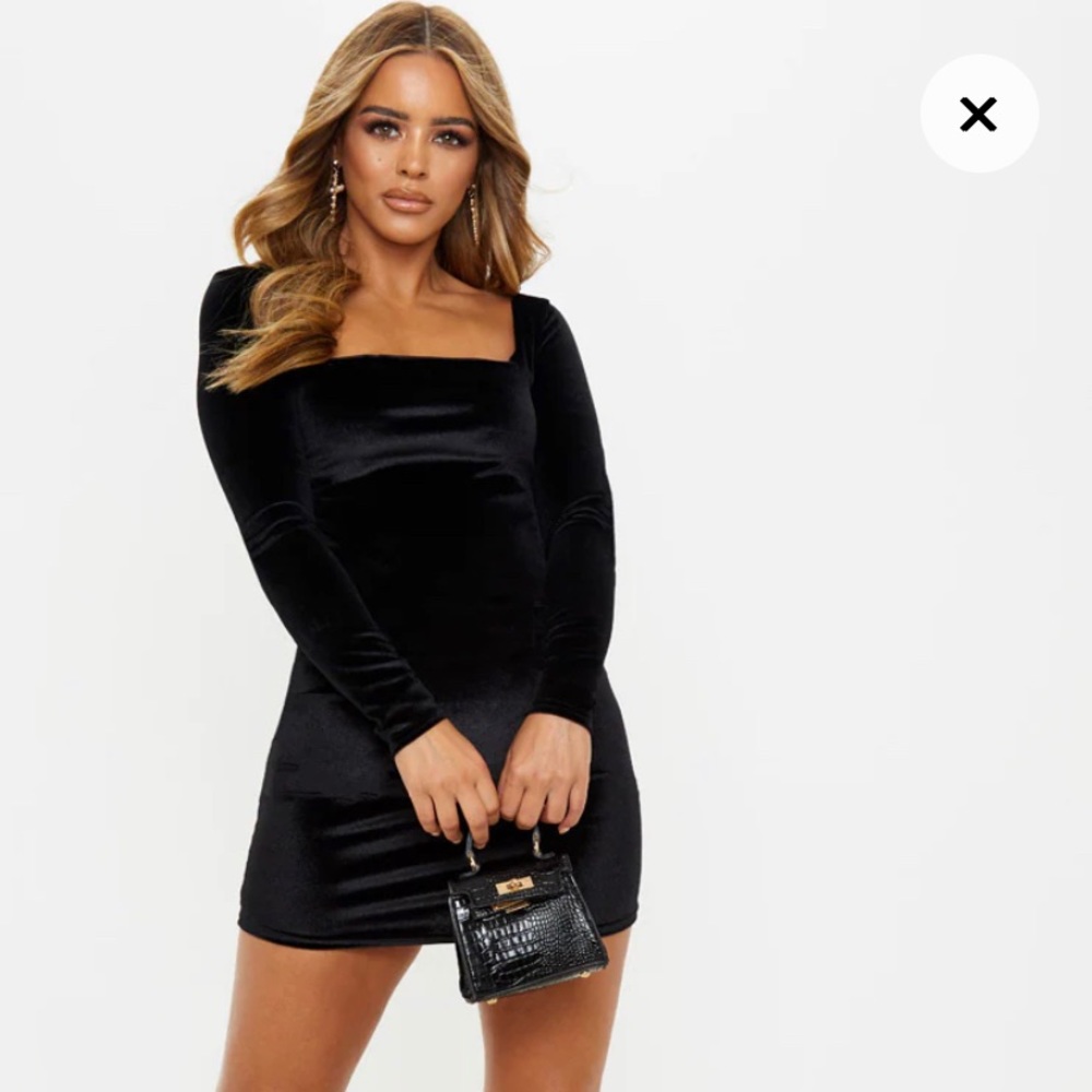 Petite Black Square Neck Velvet Long Sleeve Mini Dress